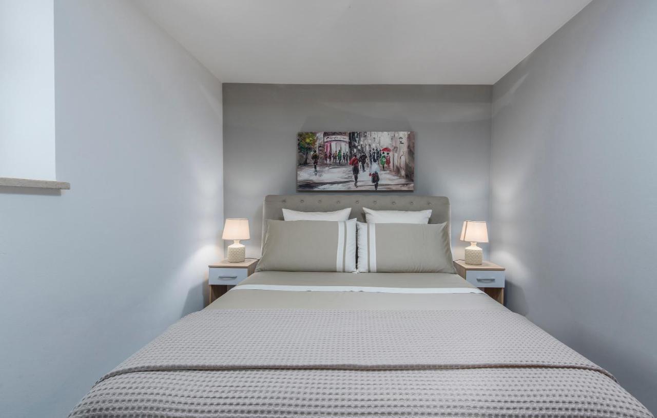 Apartment Claire Karsete Bagian luar foto