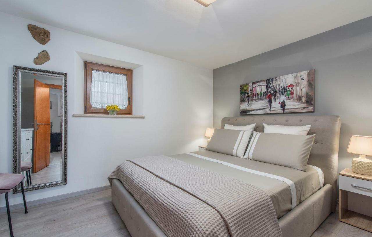 Apartment Claire Karsete Bagian luar foto